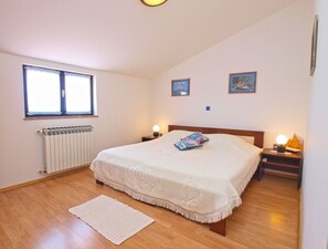 Standard-huoneisto, 2 makuuhuonetta (1334/12593) | 2 makuuhuonetta, silitysrauta/-lauta, ilmainen Wi-Fi, vuodevaatteet