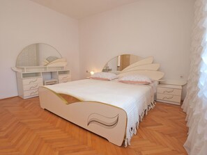 Standard Apartment, 2 Bedrooms (0327) | 2 bedrooms, iron/ironing board, free WiFi, bed sheets - Apartment 1341 (Pula)