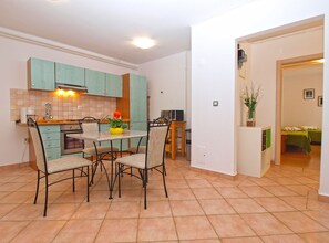 Standard Apartment, 2 Bedrooms (0328) | In-room dining - Apartment 1346 (Pula)