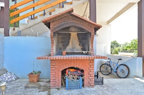 BBQ/picnic area - Apartment 1374 (Pula)