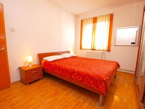 Standaard appartement, 2 slaapkamers (0339) | 2 slaapkamers, een strijkplank/strijkijzer, gratis babybedden