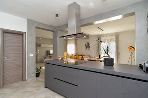 Standard House, 6 Bedrooms (0340) | Private kitchen