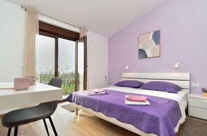 Standard-Haus, 6 Schlafzimmer (0340) | 3 Schlafzimmer, Bügeleisen/Bügelbrett, kostenlose Babybetten