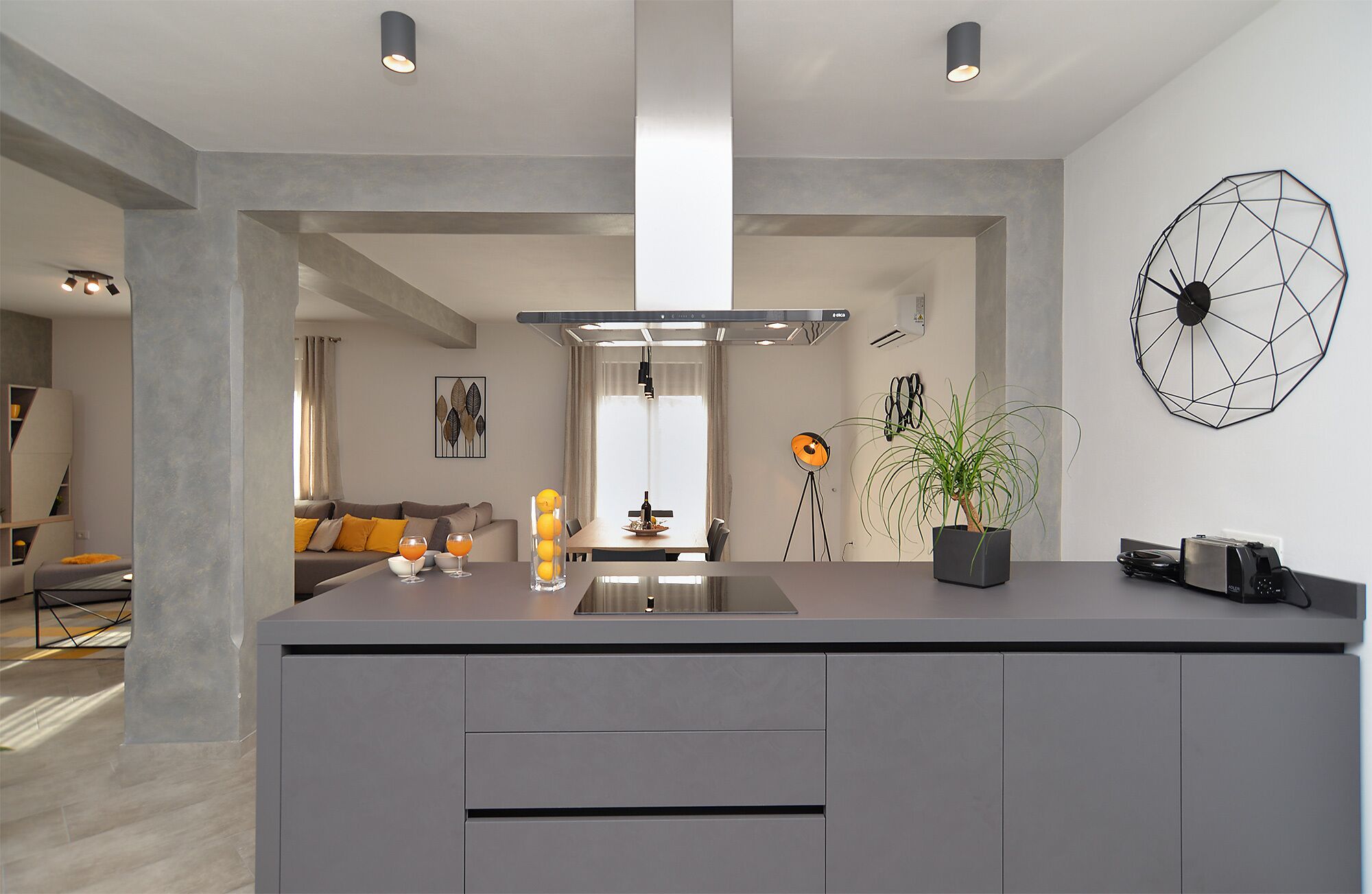 Standard House, 6 Bedrooms (0340) | Private kitchen | Fridge, microwave, oven, stovetop