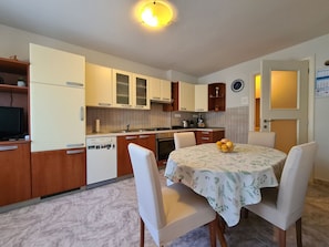 Standard Apartment, 1 Bedroom (0344) | Living area | TV - Apartment 1389 (Fazana)