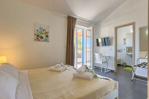 Standard Villa, 5 Bedrooms (0351) | 5 bedrooms, iron/ironing board, free cribs/infant beds, free WiFi - Villa 1404 (Zminj)