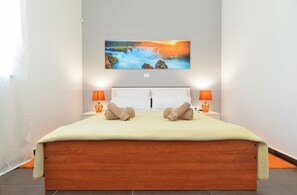 6 bedrooms, iron/ironing board, free cots/infant beds, free WiFi - Villa 1519 (Zminj)