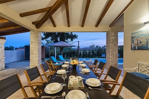 Standard-Villa, 5 Schlafzimmer (0354) | Terrasse/Patio