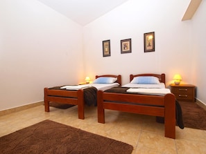 Standard Apartment, 2 Bedrooms (1408/13188) | 2 bedrooms, iron/ironing board, free WiFi, bed sheets