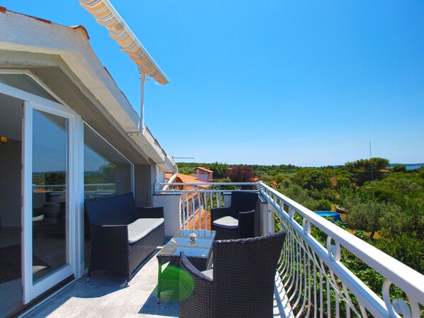 Standard Apartment, 2 Bedrooms (1418/13268) | Balcony