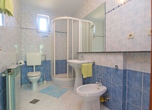 Standard Apartment, 1 Bedroom (1457/13470) | Bathroom