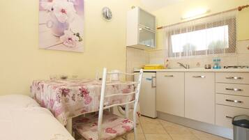 Estudio estándar, 1 habitación (0378) | Área de sala de estar