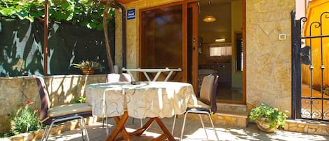 标准开间, 1 间卧室 (0378) | 露台