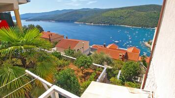 Standard Apartment, 3 Bedrooms (1471/13592) | View from room