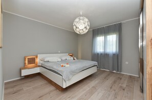 Standard Apartment, 2 Bedrooms (0383) | 2 bedrooms, free WiFi, bed sheets - Apartment 1481 (Medulin)