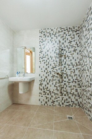 Badekar, håndklæder, Sæbe, Shampoo
