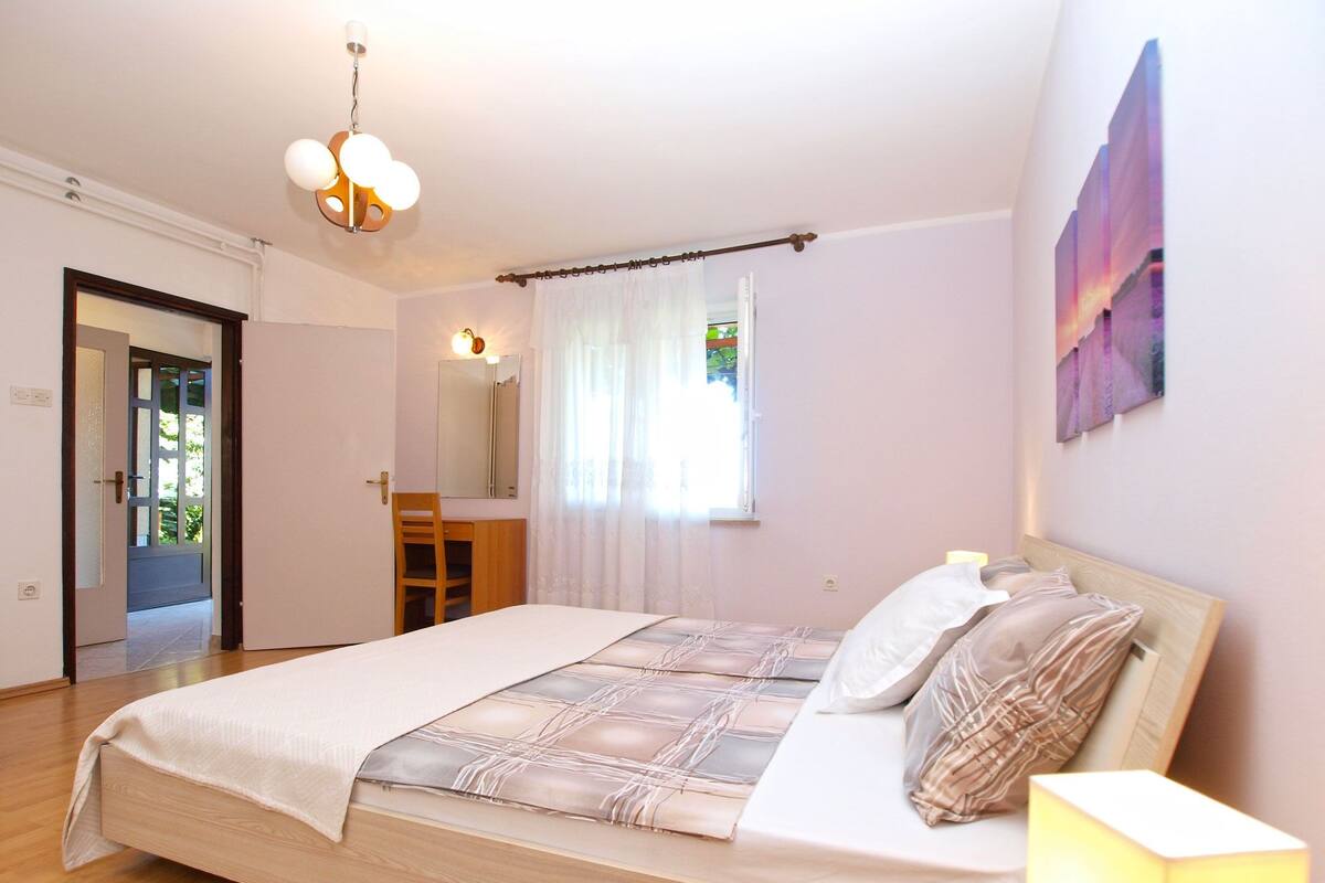 Standard Apartment, 2 Bedrooms (1482/13876) | 2 bedrooms, iron/ironing board, free WiFi, bed sheets
