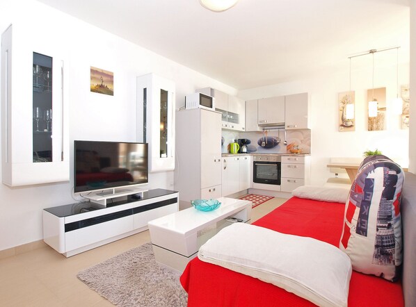 Standard-Apartment, 2 Schlafzimmer (0390) | Wohnbereich