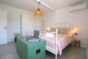 Standard-talo, 4 makuuhuonetta (0392) | 4 makuuhuonetta, silitysrauta/-lauta, ilmainen Wi-Fi, vuodevaatteet