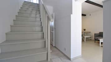 Standard House, 4 Bedrooms (0392) | 4 bedrooms, iron/ironing board, free WiFi, bed sheets