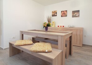 Standard Apartment, 2 Bedrooms (0393) | In-room dining - Apartment 1536 (Vodnjan)