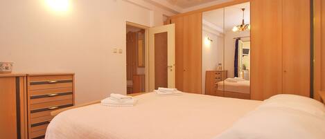 Standard-Apartment, 2 Schlafzimmer (1544/15748) | Bügeleisen/Bügelbrett, kostenloses WLAN, Bettwäsche