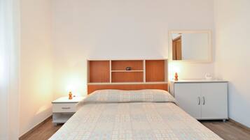 Appartement Standard, 1 chambre (1552/15858) | 1 chambre, fer et planche à repasser, accès au Wi-Fi (inclus)
