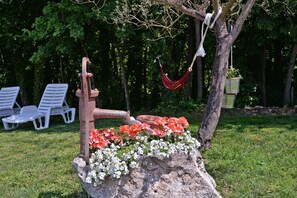 Garden - Apartment 1561 (Zminj)