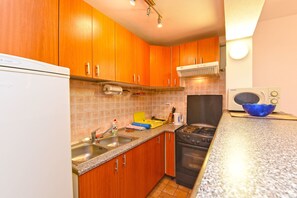 Standard Apartment, 2 Bedrooms (1562/15980) | Private kitchen | Fridge, electric kettle