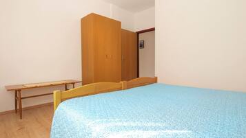 Standard Apartment, 2 Bedrooms (1563/16007) | 2 bedrooms, iron/ironing board, free cots/infant beds, free WiFi