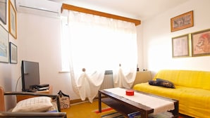 Ảnh chưa phân loại, 4 trong số 31 ảnh, nút