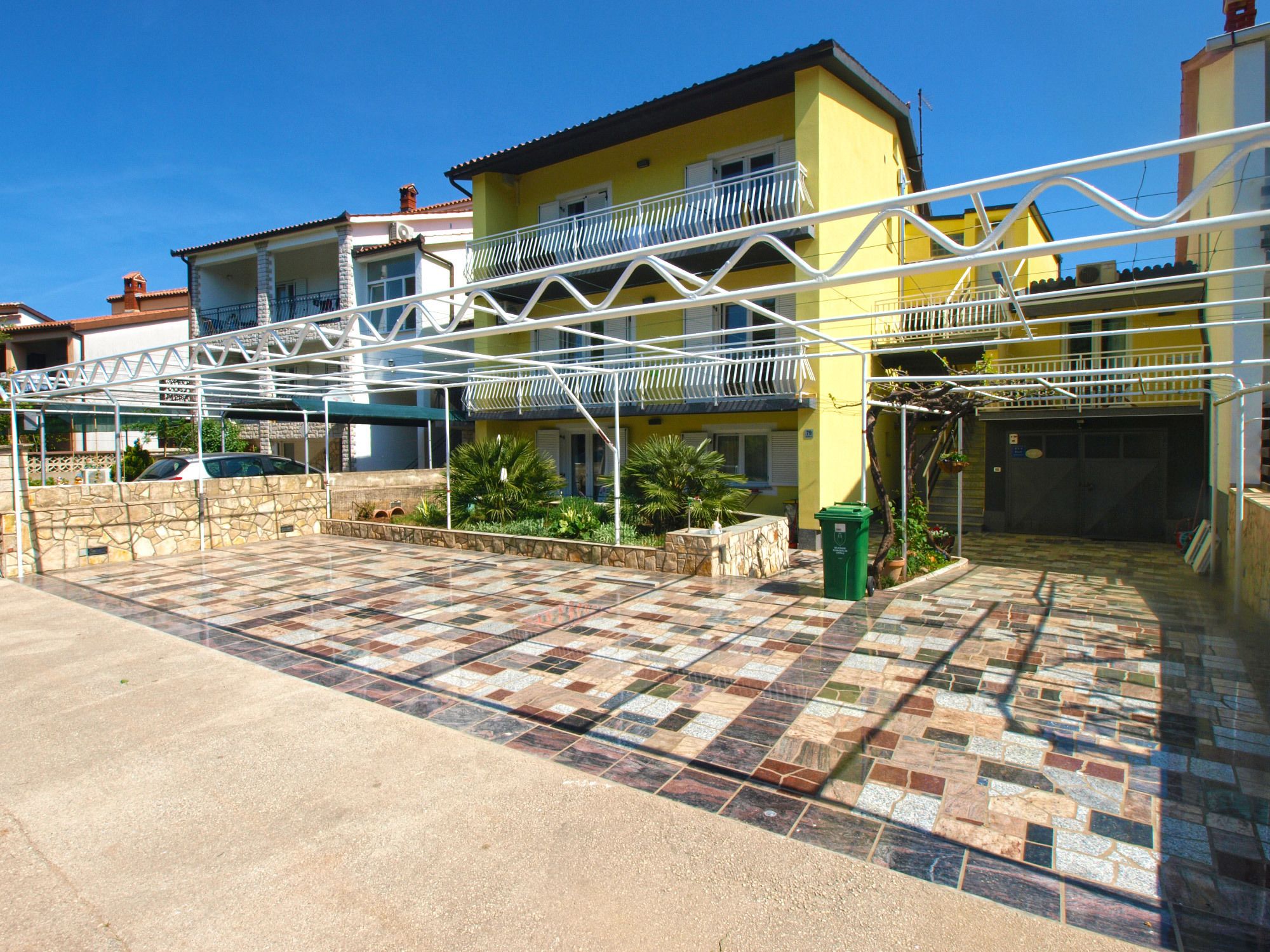 Ngoại thất
