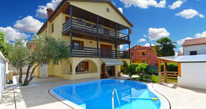 Apartment 1624