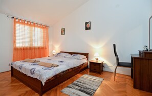 Standard Apartment, 2 Bedrooms (0426) | 2 bedrooms, iron/ironing board, free WiFi, bed sheets - Apartment 1629 (Pula)