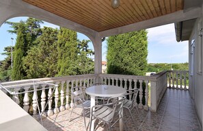 Standard Apartment, 2 Bedrooms (1631/39597) | Terrace/patio