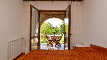 Standard Apartment, 1 Bedroom (1633/16827) | 1 bedroom, iron/ironing board, free WiFi, bed sheets
