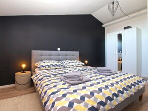 Apartamento standard, 3 quartos (0429) | 3 quartos, ferros/tábuas de passar roupa, berços grátis