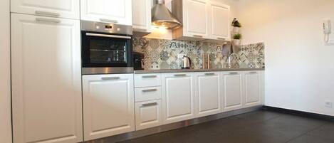 Leilighet – standard, 3 soverom (0429) | Eget kjøkken | Kjøleskap, ovn, kokeplater og oppvaskmaskin