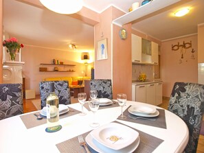 스탠다드 아파트, 침실 2개 (0430) | 객실 내 식사 공간