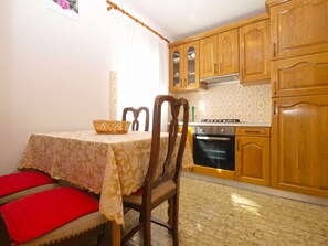 Apartamento standard, 2 quartos (1638/16849) | Opções para refeição no quarto