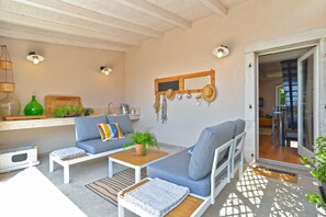 Standard House, 2 Bedrooms (0438) | Terrace/patio