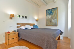 Standard House, 2 Bedrooms (0438) | 2 bedrooms, iron/ironing board, free cots/infant beds, free WiFi