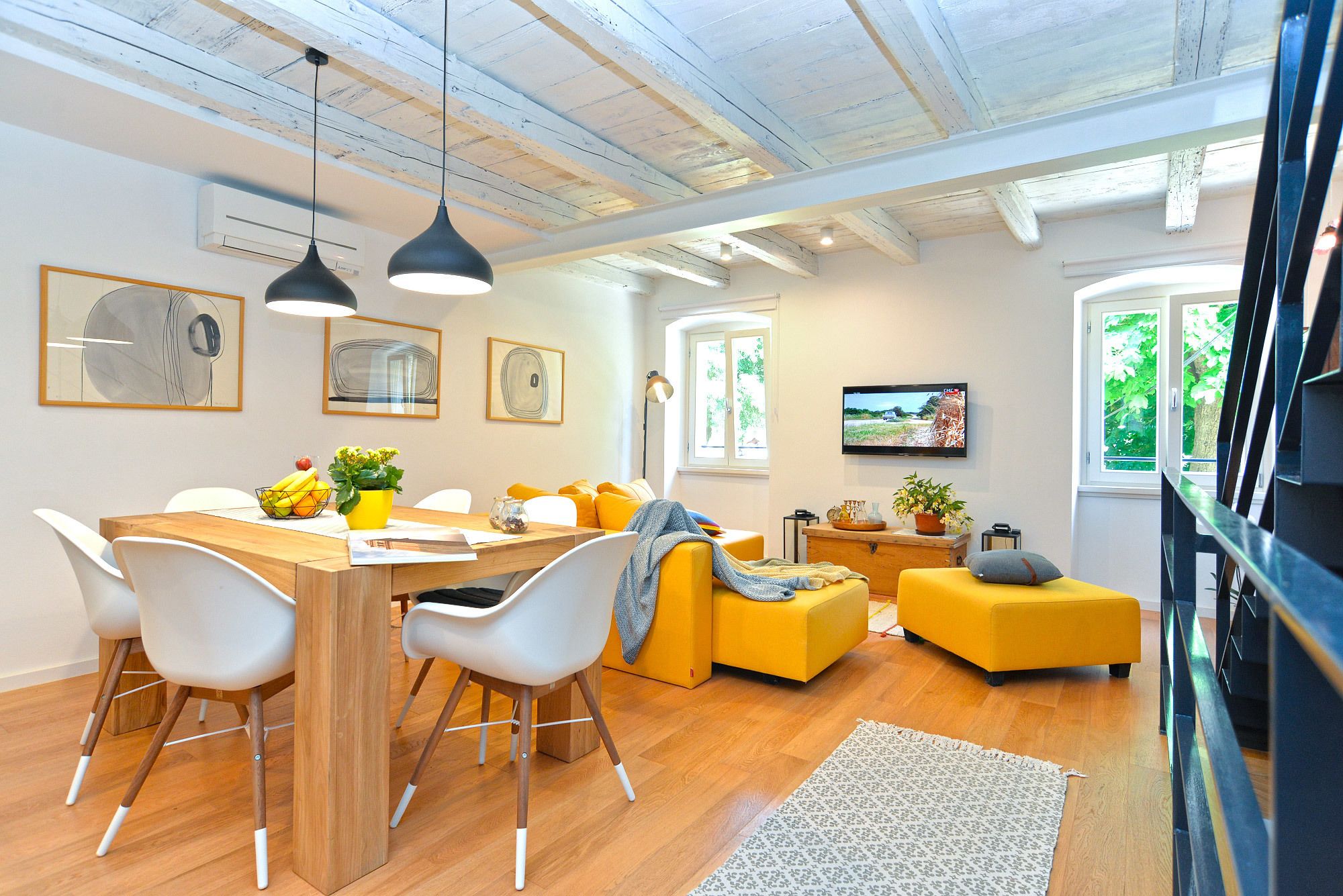 Standard House, 2 Bedrooms (0438) | Living room | TV