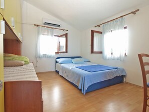 Standard Studio, 1 Bedroom (1665/17244) | 1 bedroom, laptop workspace, free WiFi, bed sheets