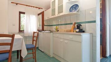 Standard-Studio, 1 Schlafzimmer (1665/17244) | Eigene Kochnische | Kühlschrank, Mikrowelle, Herdplatte, Kochgeschirr/Geschirr/Besteck