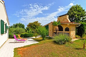 Exterior - House 1666 (Liznjan)