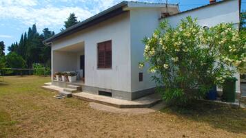 Standard Apartment, 2 Bedrooms (0451) | Terrace/patio