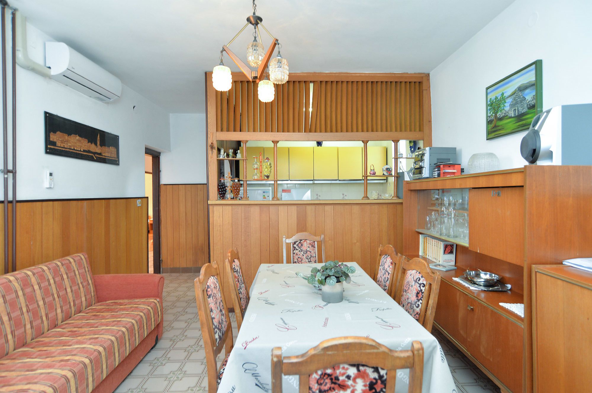 Standard Apartment, 2 Bedrooms (1684/17450) | In-room dining