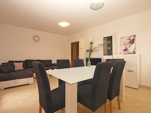 Standard House, 2 Bedrooms (0455) | In-room dining