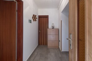Hallway - Apartment 1709 (Umag)